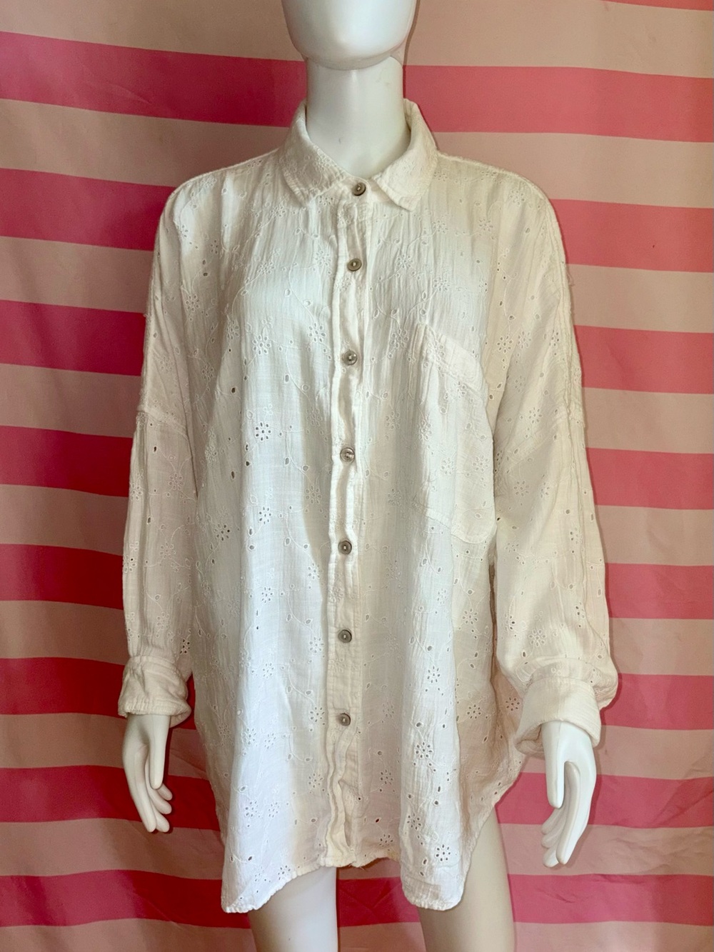 American Eagle White Eyelet Gauze Oversized Button Down Shirt L
